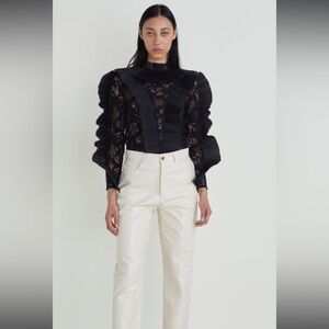 🏷️ NWT Viola Long Sleeve Ruffled Blouse